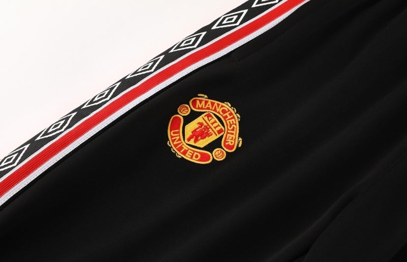 Manchester Utd 25/26 Full Tracksuit Black