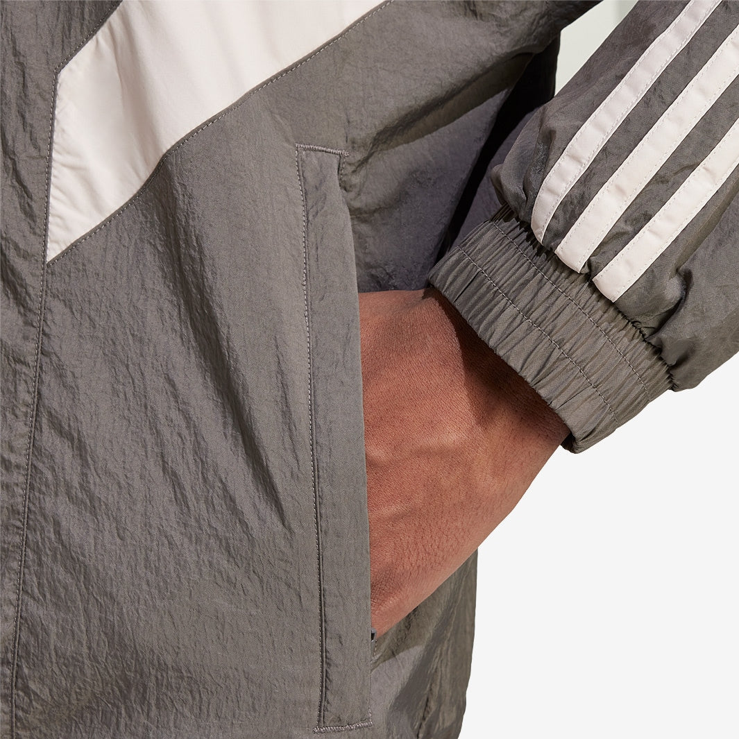Real Madrid 25/26 Windbreaker